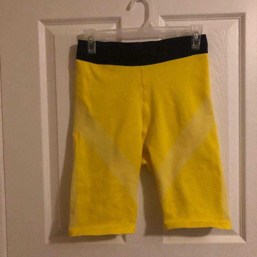 BNWT Fabletics Bike Shorts